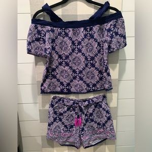 Justice, matching shirt and shorts super soft.